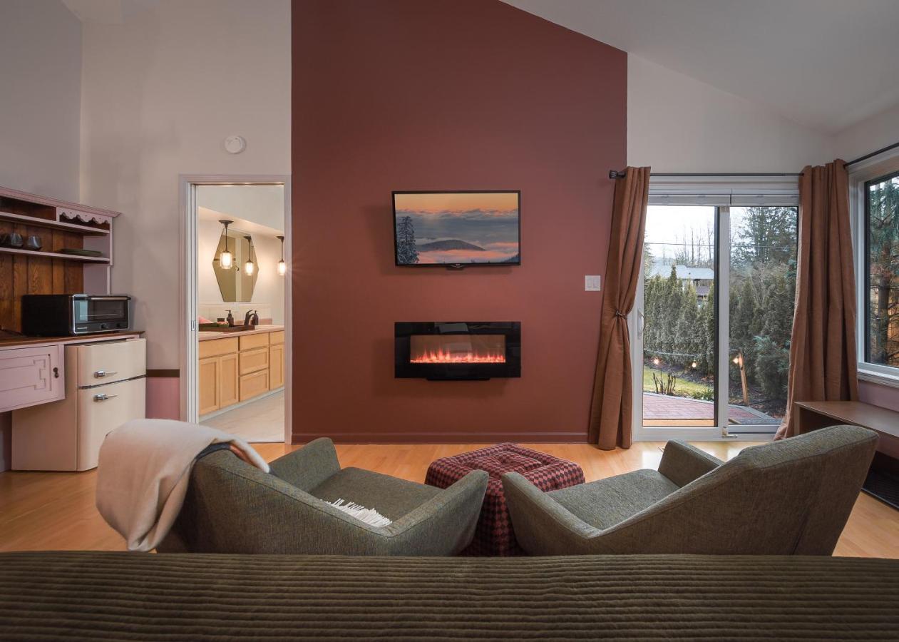 The Mountain Den Apartment Скуамиш Екстериор снимка